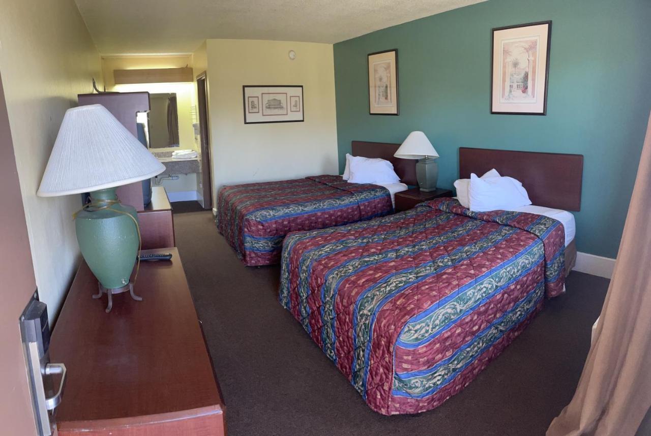 Crafton Hilltop Inn Pittsburgh מראה חיצוני תמונה