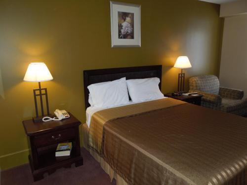 Crafton Hilltop Inn Pittsburgh מראה חיצוני תמונה