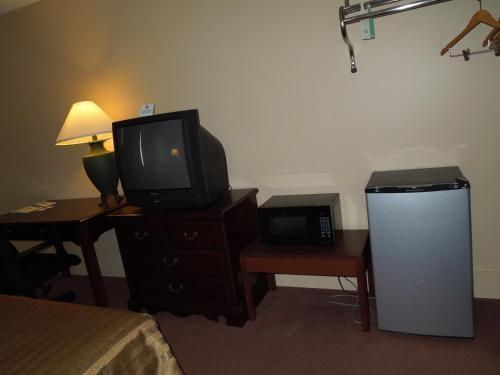 Crafton Hilltop Inn Pittsburgh מראה חיצוני תמונה
