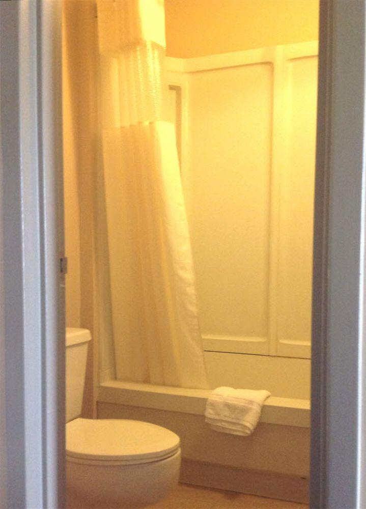 Crafton Hilltop Inn Pittsburgh מראה חיצוני תמונה