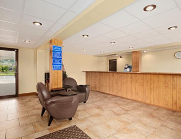 Crafton Hilltop Inn Pittsburgh מראה חיצוני תמונה